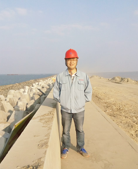 【人物志】敬业之楷模：曹德跃经理